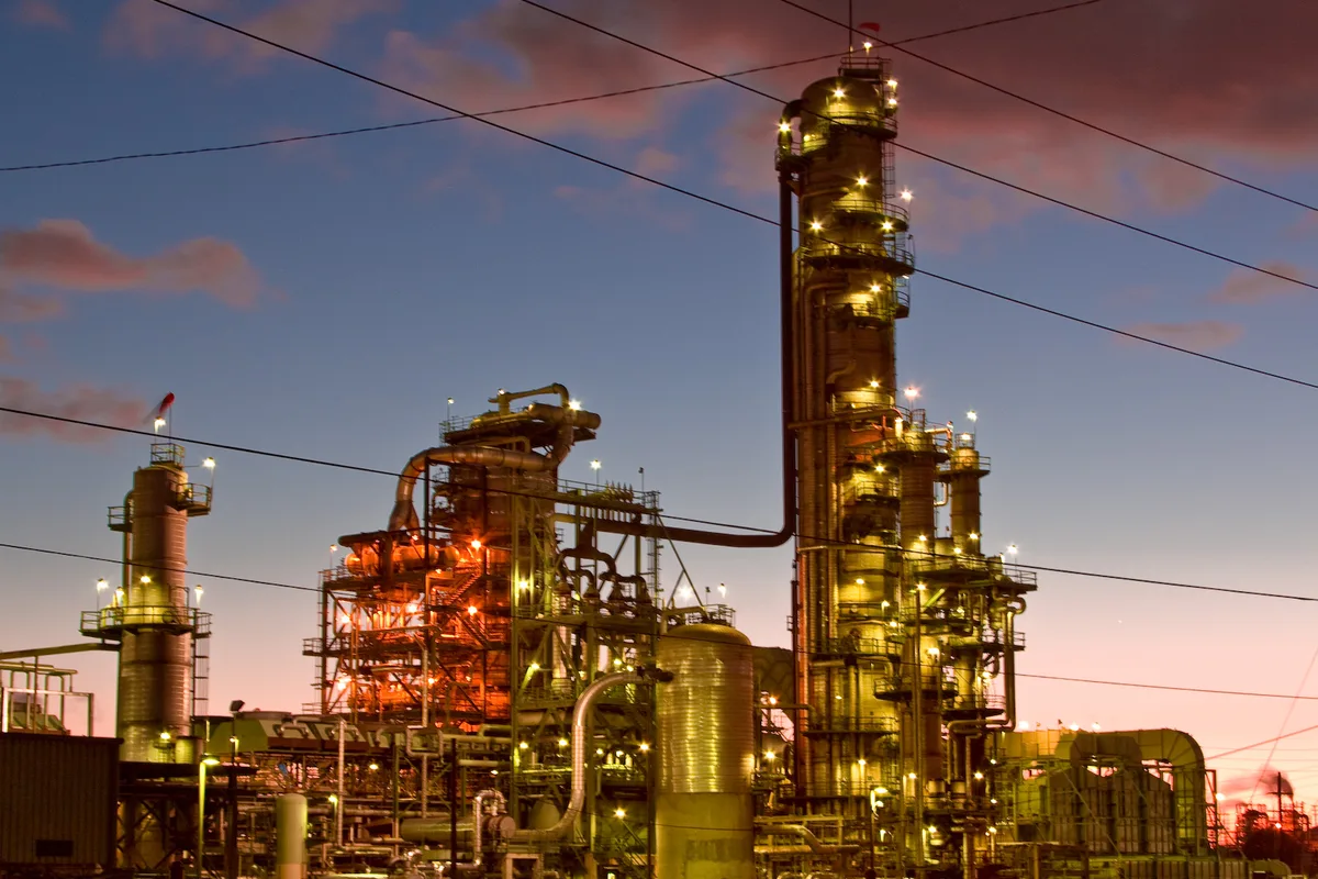 El Brent supera los 95$ por primera vez en seis semanas: la escalada con Irán se extiende ya al Mar Negro