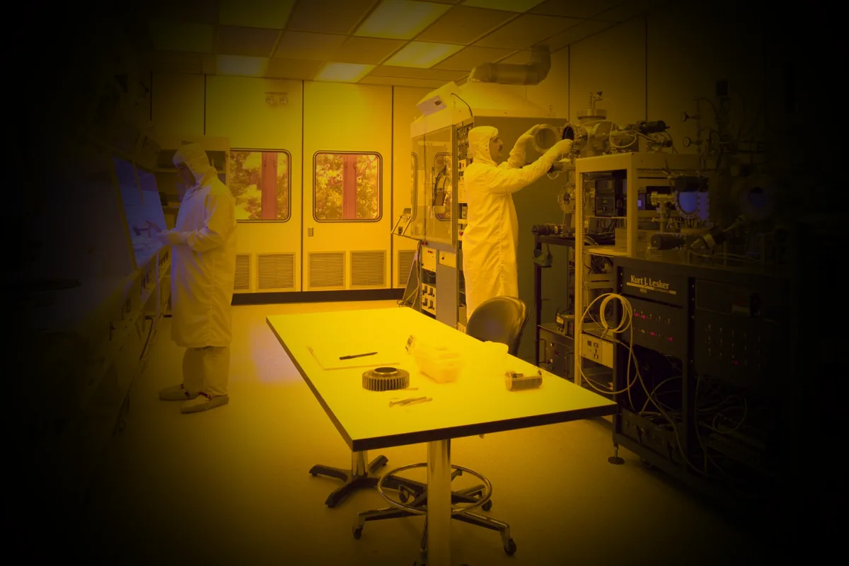 ASML toca máximo histórico (+6,8%) arrastrada por la apuesta surcoreana de 518.000 M$ en chips